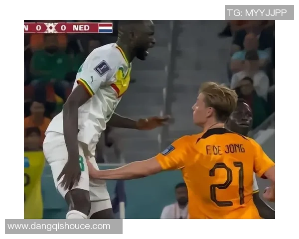 偷鸡绝技惊艳赛场 谁是足球界偷球高手的代言人 偷鸡绝技惊艳赛场 谁是足球界偷球高手的代言人