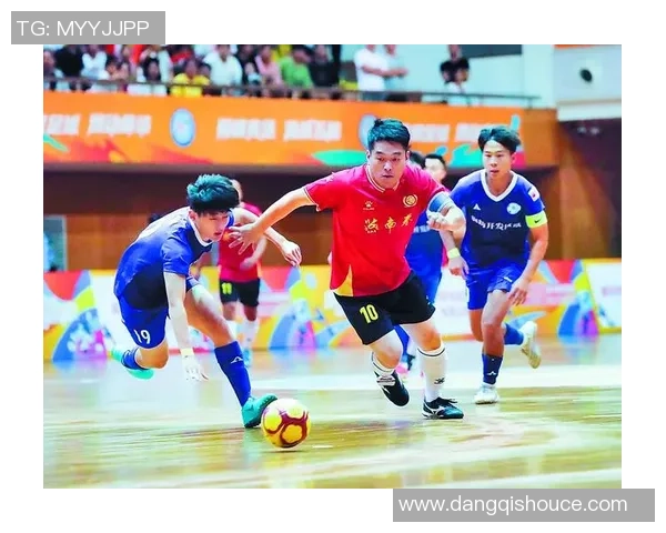 超雄足球星引领未来赛场新风潮 打破极限创造历史新篇章 超雄足球星引领未来赛场新风潮 打破极限创造历史新篇章