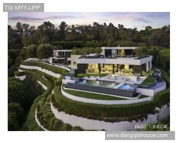 足球明星豪宅全景揭晓 打造梦幻生活空间与个人魅力的完美融合