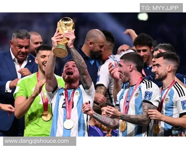 足球巨星反义名揭示球场风采 他们的名字背后隐藏着怎样的故事